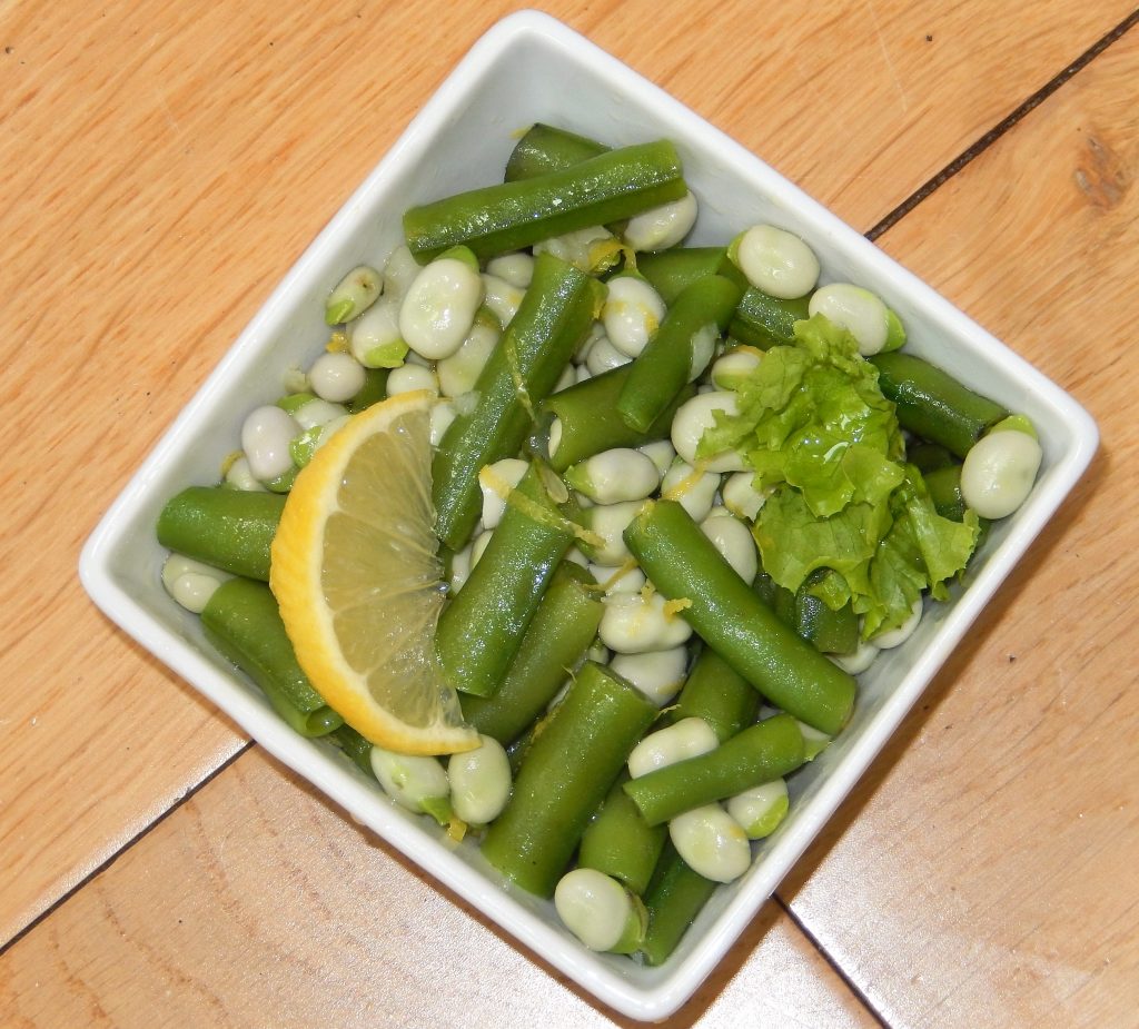Broad Beans with Garlic and Lemon Juice